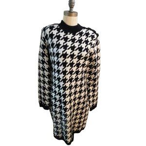Express Size L Large Black Off White Houndstooth Sweater Knit Dress NWT $128